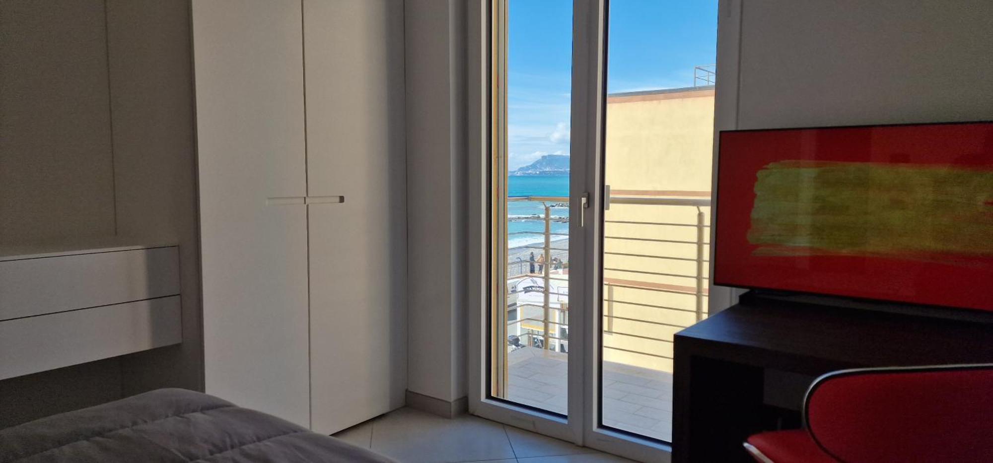 Mare Blu Apartment Ventimiglia Ngoại thất bức ảnh
