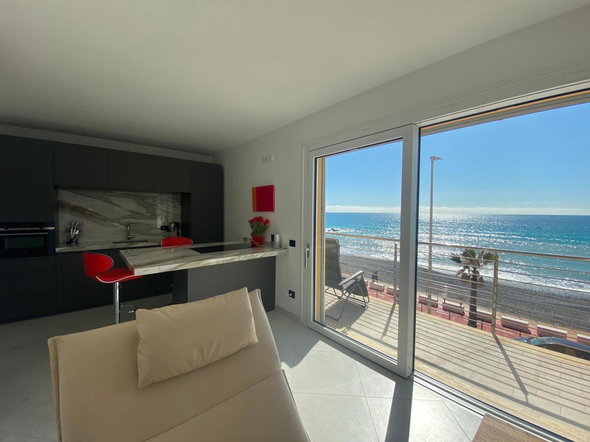 Mare Blu Apartment Ventimiglia Ngoại thất bức ảnh